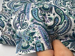 Poplin - smuk paisley i blå toner